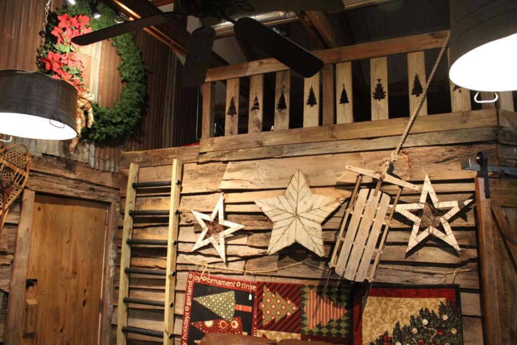 Rural Life On A Real Christmas Tree Farm! Hallmark Experience! Ozark Dış mekan fotoğraf